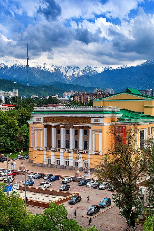 Opera and Ballet Theater named after Abai, Almaty, photo by Deonisy Mit